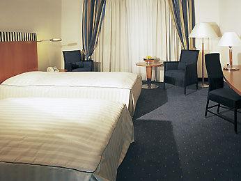 Hotel Dorint Kongresshotel Duesseldorf/neuss 4*