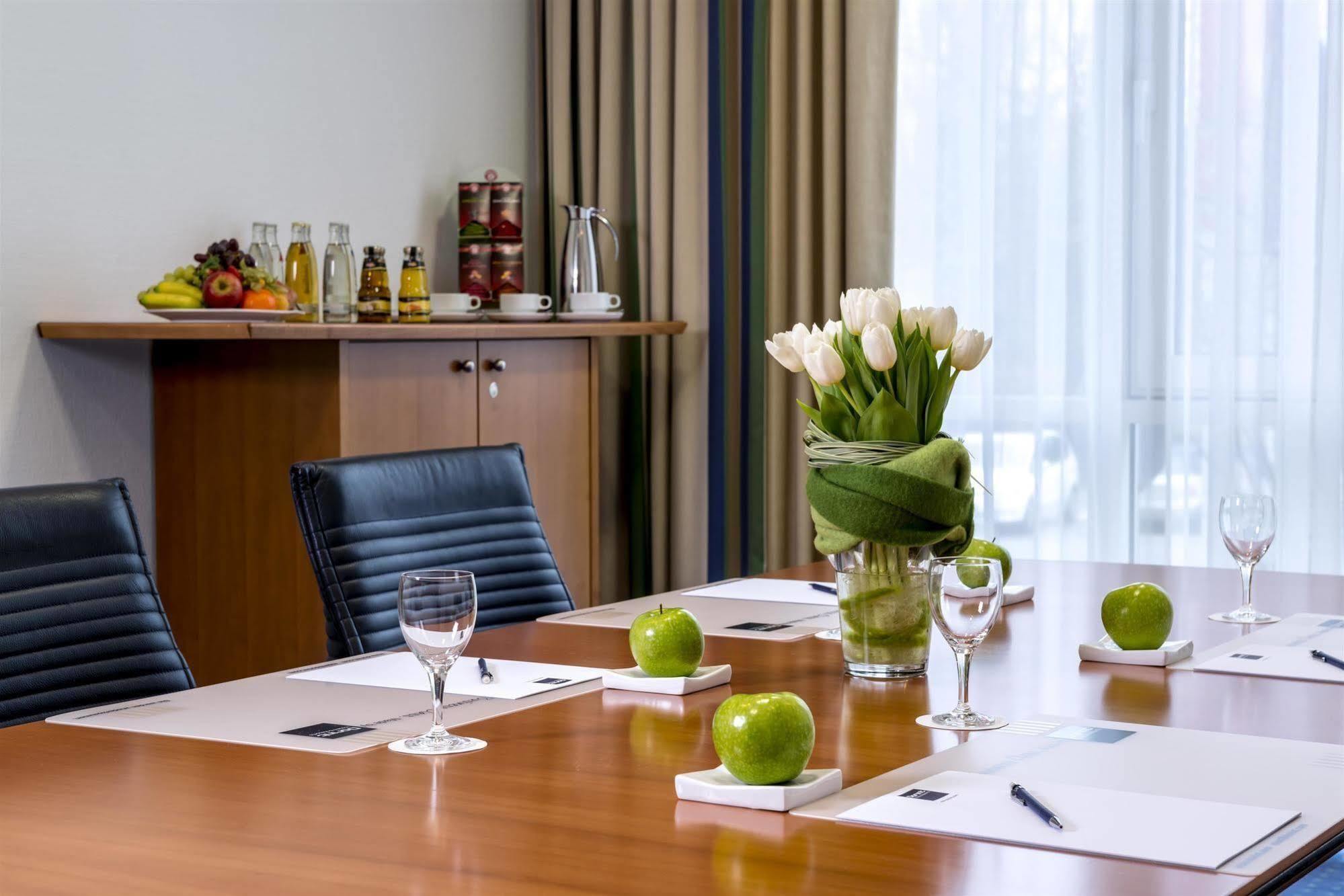 Dorint Kongresshotel Duesseldorf/neuss 4*